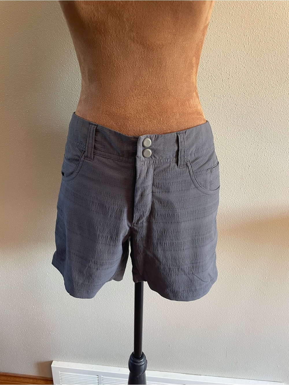 Horny Toad Women's Grey Textured Cargo Shorts